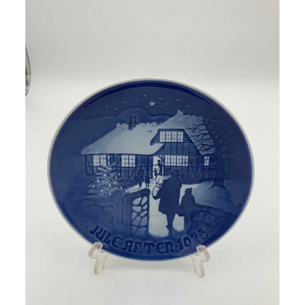 1973 Bing And Grondahl B&G Plate “Country Christmas” Made in Denmark